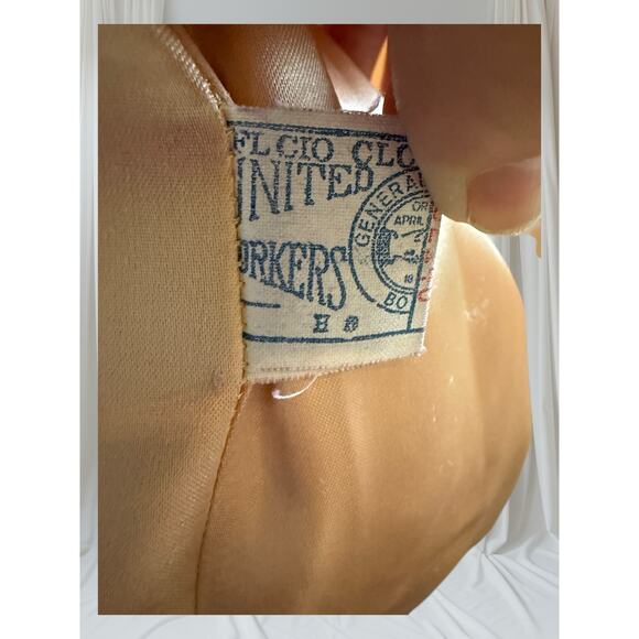 Vtg 1950s American Apparel Cream Faux Persian Lamb Coat with Mink-Style Collar - Picture 4 of 8